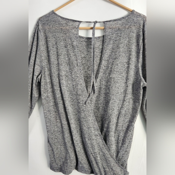 Victoria Secret Gray Heather Long Sleeve Open Back Angel Wings Womens Top Size L - Picture 4 of 8